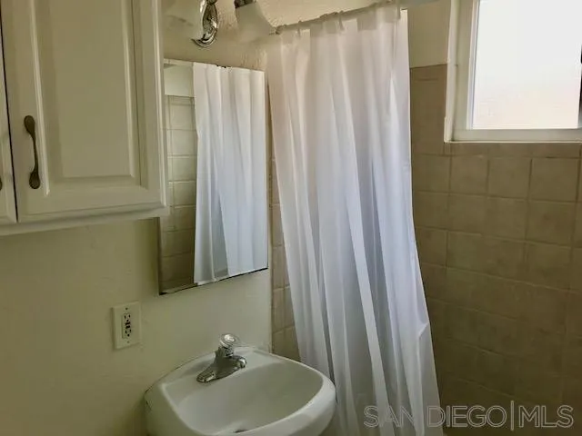 2029 Garnet, San Diego, California 92109