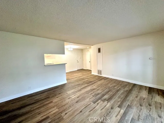 living room to entry