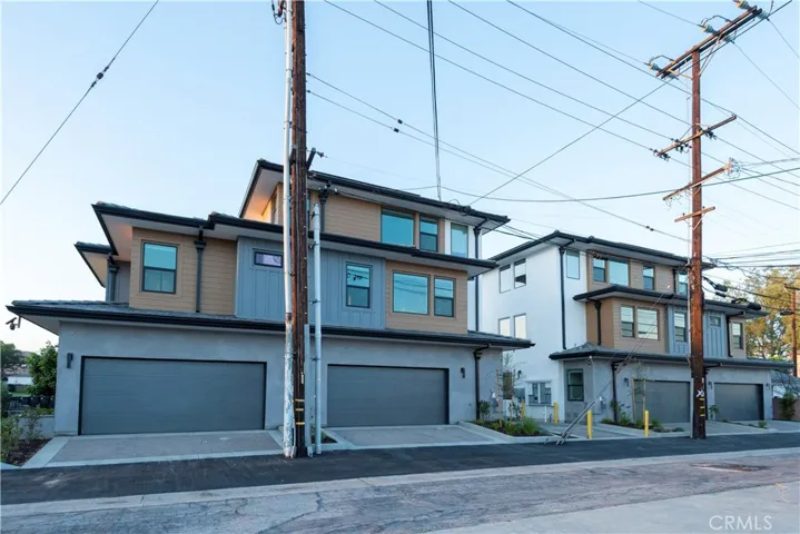 4 units on a lot.