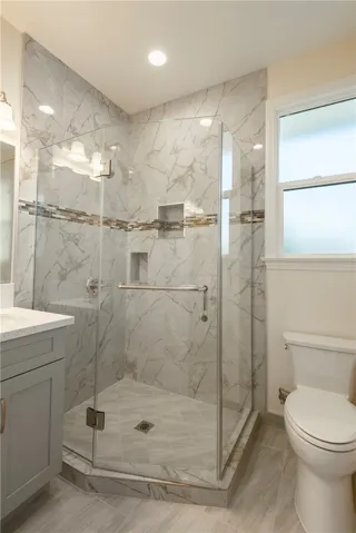 3rd floor share bathroom.