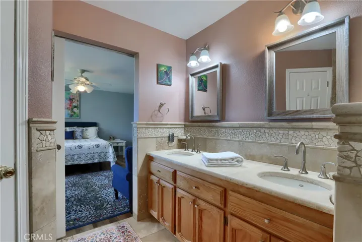 Double Sinks