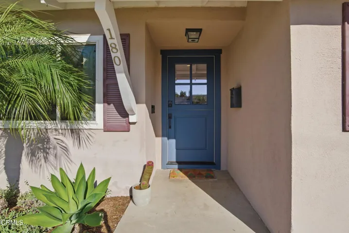 7_front door
