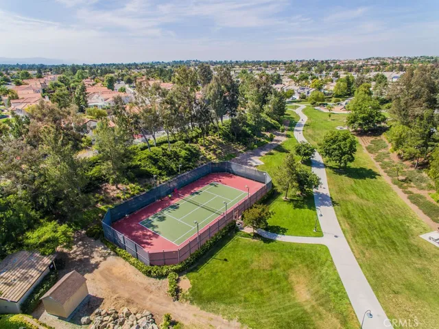 Paseo Tennis Courts