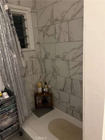 Primary bath back house