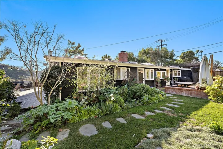 1511 Bluebird Canyon Drive, Laguna Beach, California 92651