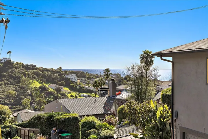 1511 Bluebird Canyon Drive, Laguna Beach, California 92651