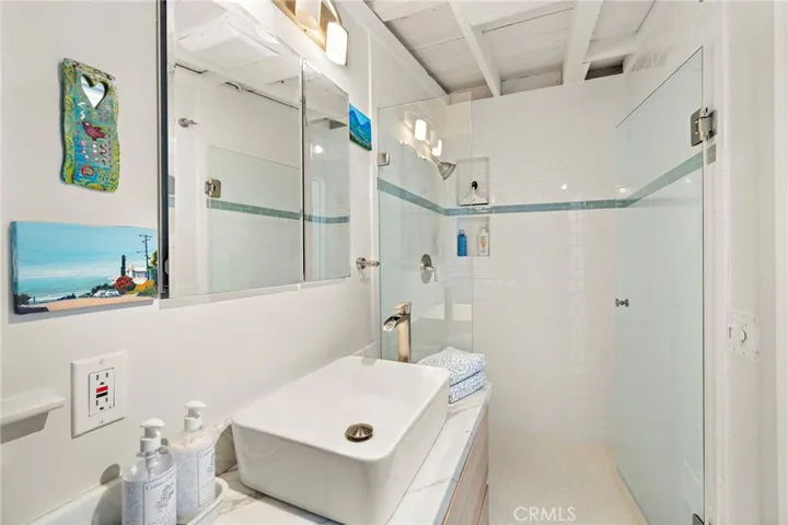 1511 Bluebird Canyon Drive, Laguna Beach, California 92651