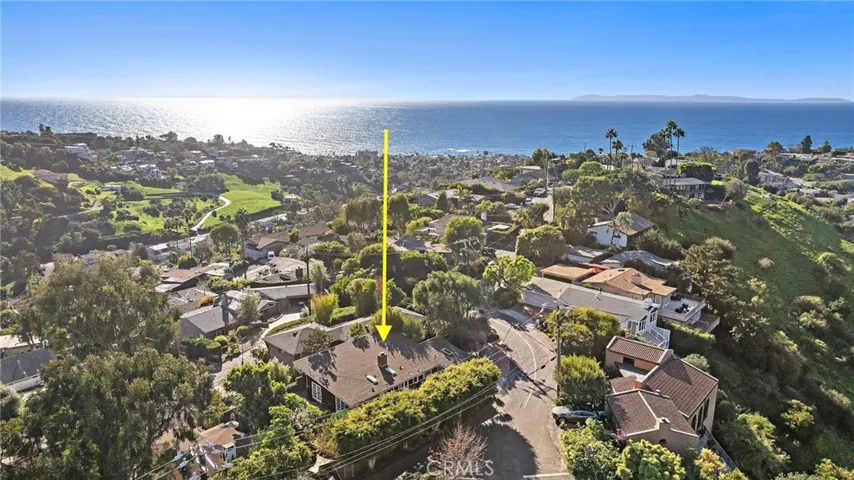 1511 Bluebird Canyon Drive, Laguna Beach, California 92651