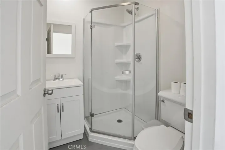 3/4 BATH IN GARAGE