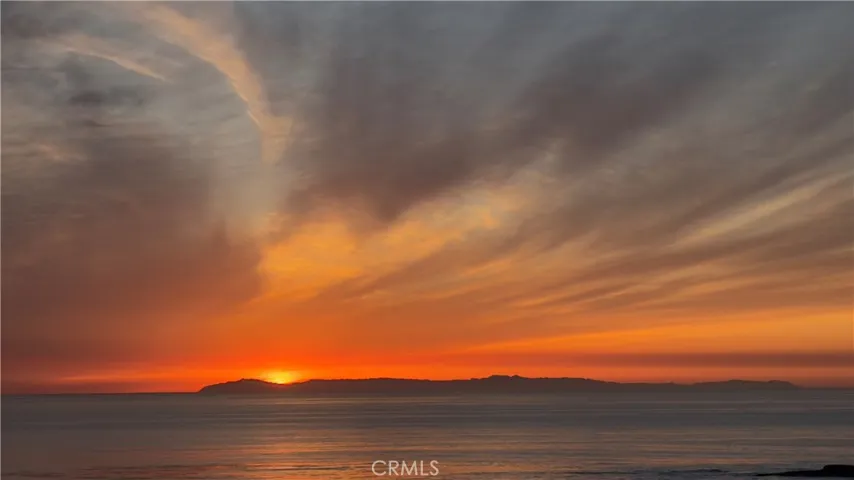 Enjoy Stunning Catalina Island Sunsets!