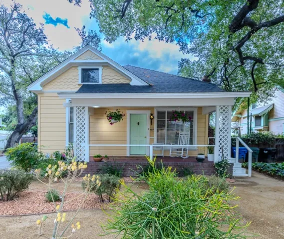 Open House 5/9, 10-4pm. 464 Kenoak Pomona CA.