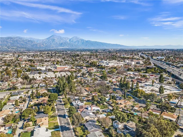 Open House 5/9, 10-4pm. 464 Kenoak Pomona CA.