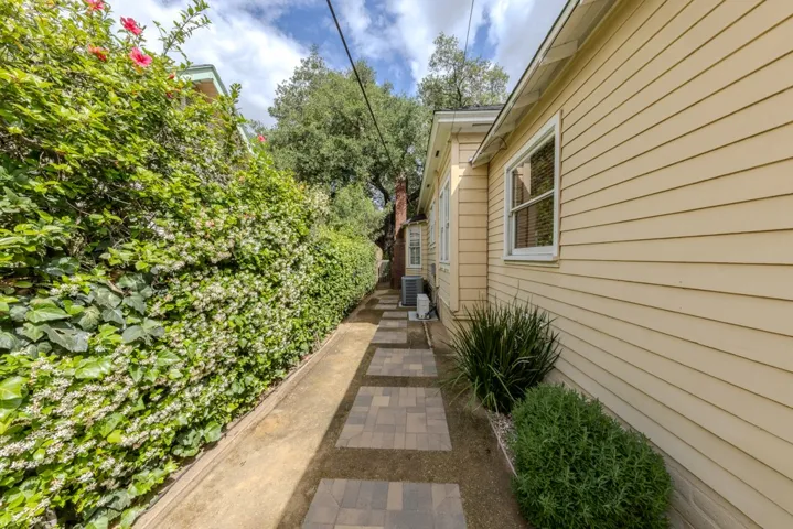 464 Kenoak Pl., Pomona, California 91768