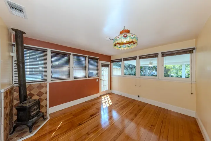 464 Kenoak Pl., Pomona, California 91768