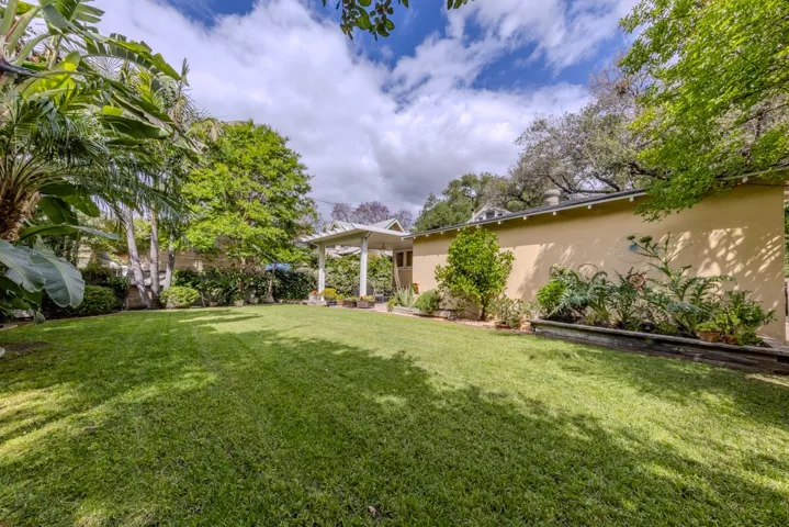 464 Kenoak Pl., Pomona, California 91768
