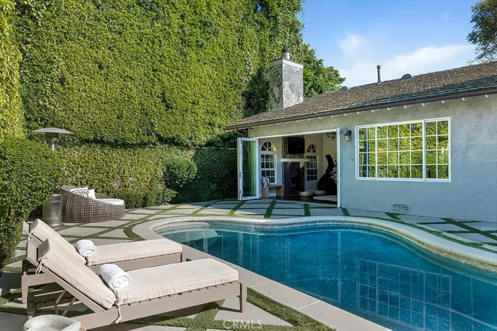 12953 Greenleaf, Studio City, California 91604