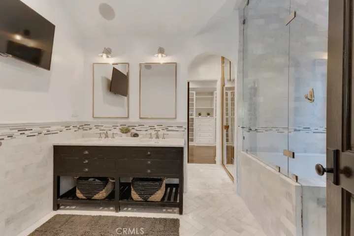 12953 Greenleaf, Studio City, California 91604
