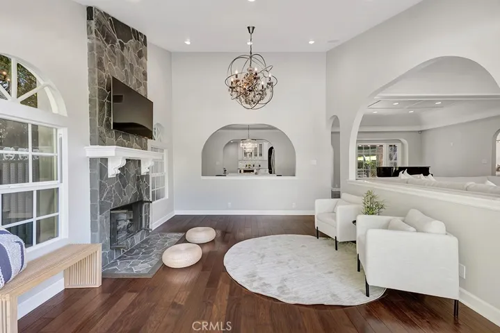 12953 Greenleaf, Studio City, California 91604