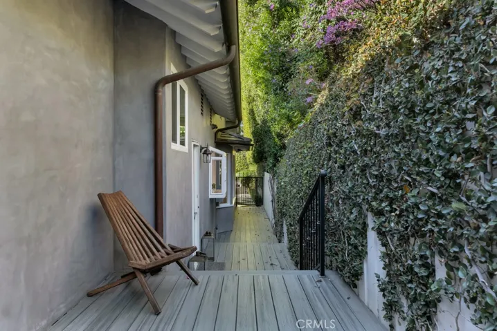 12953 Greenleaf, Studio City, California 91604
