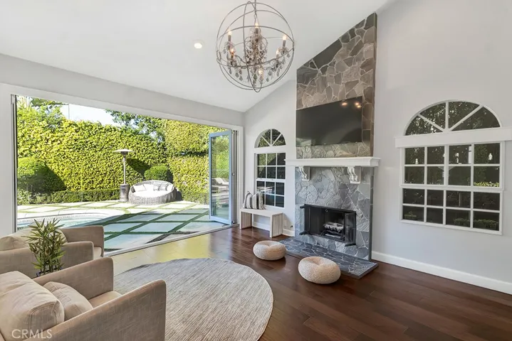 12953 Greenleaf, Studio City, California 91604