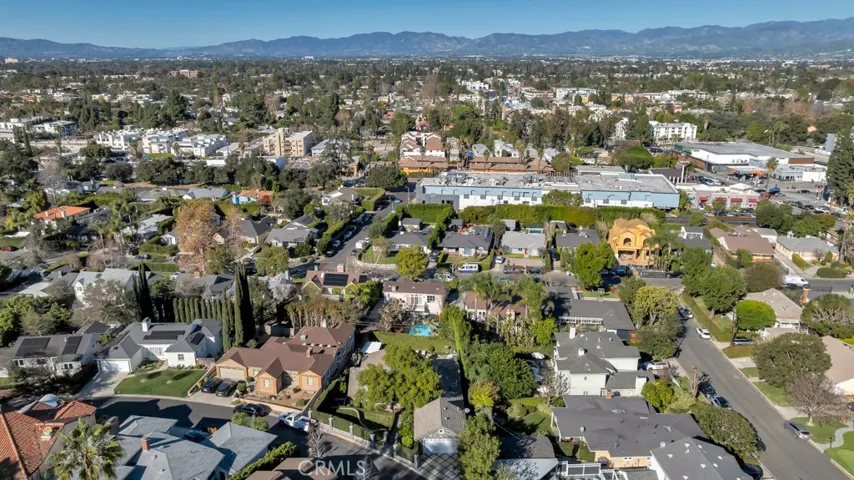 12953 Greenleaf, Studio City, California 91604