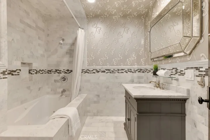 12953 Greenleaf, Studio City, California 91604