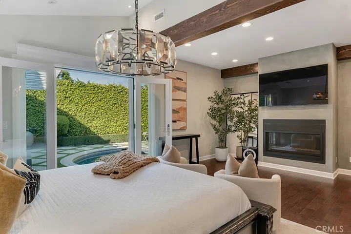 12953 Greenleaf, Studio City, California 91604