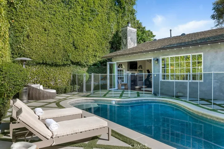 12953 Greenleaf, Studio City, California 91604