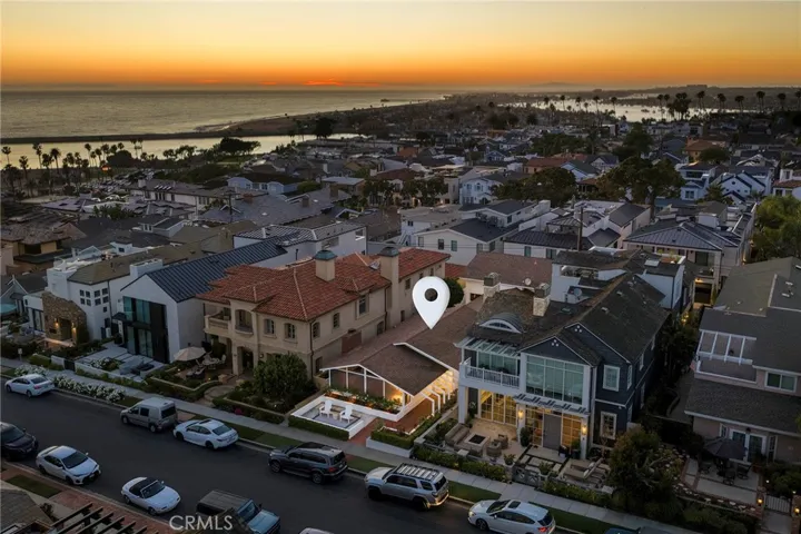 221 Larkspur Avenue, Corona Del Mar, California 92625