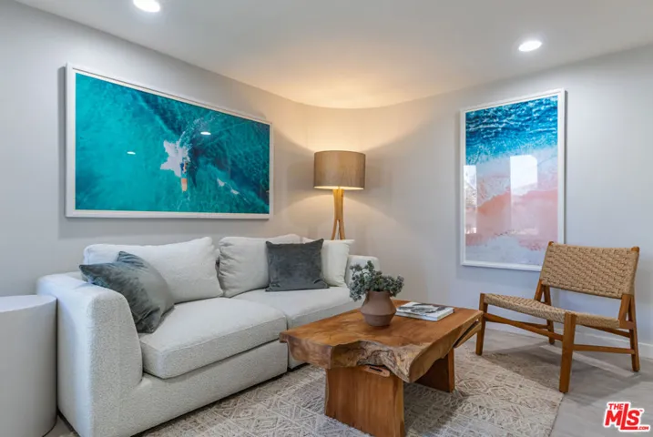 Sitting Room / Formal Entry