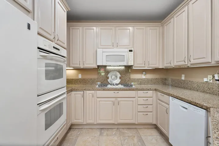 24_11911552_183752-EI-124