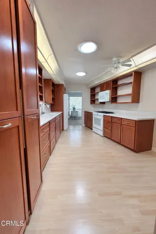 kitchen (2)