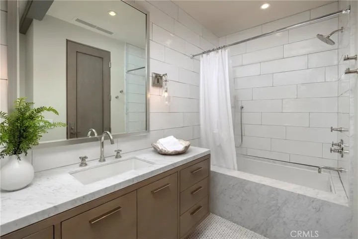 Ensuite to Main Level Bedroom