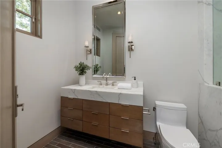 Ensuite to Bedroom #2