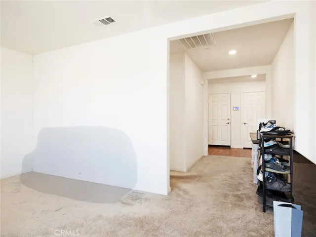 2113 E Donatello Street, Lancaster, California 93535