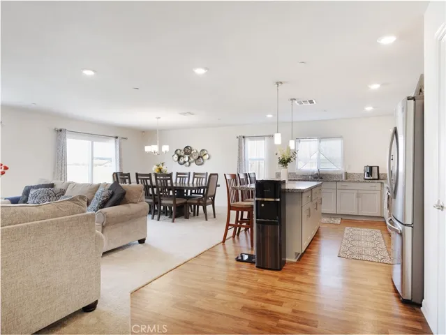 2113 E Donatello Street, Lancaster, California 93535