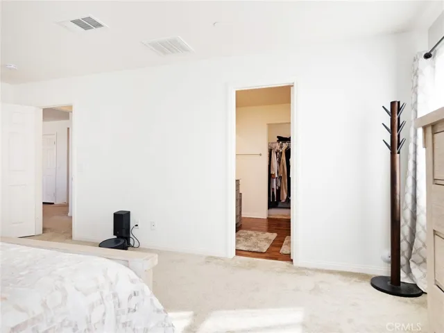 2113 E Donatello Street, Lancaster, California 93535