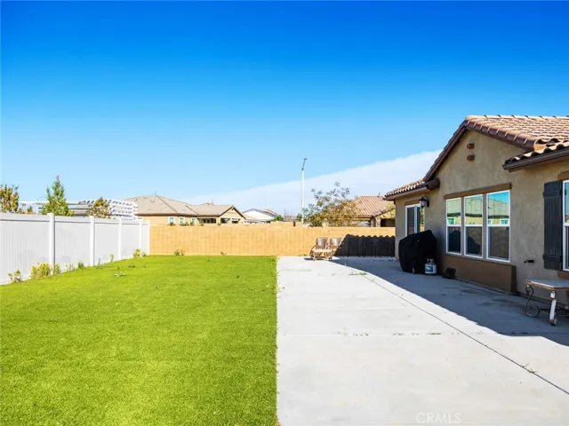 2113 E Donatello Street, Lancaster, California 93535