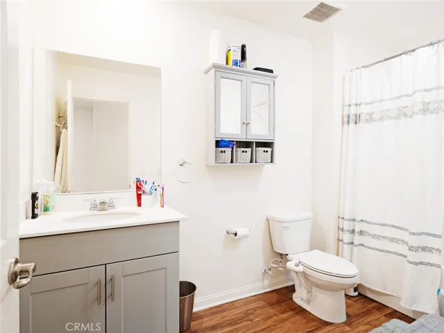 2113 E Donatello Street, Lancaster, California 93535