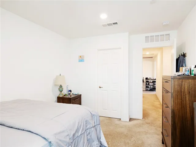 2113 E Donatello Street, Lancaster, California 93535