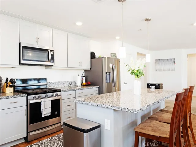 2113 E Donatello Street, Lancaster, California 93535
