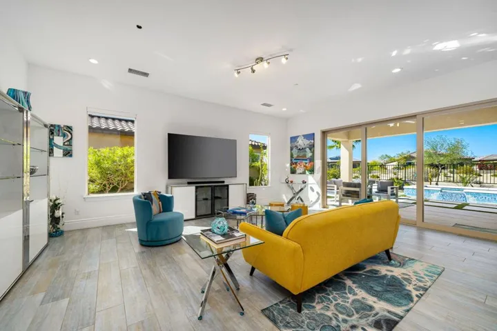 12-web-or-mls-PHCabernet_OPMG_0326_012