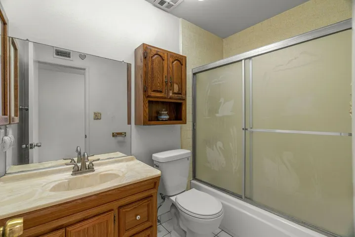 13540 Reis, Whittier, California 90605