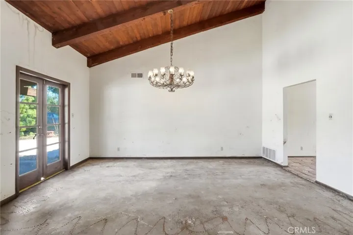 11560 Darling Road, Agua Dulce, California 91390