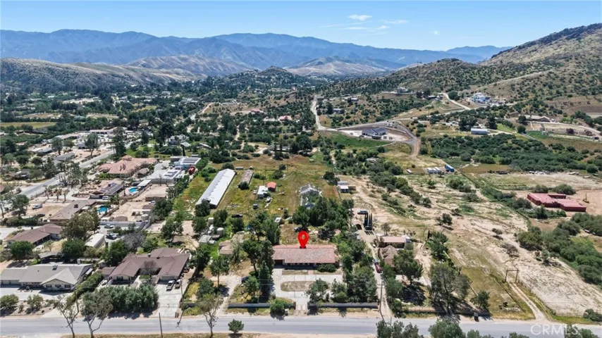 11560 Darling Road, Agua Dulce, California 91390