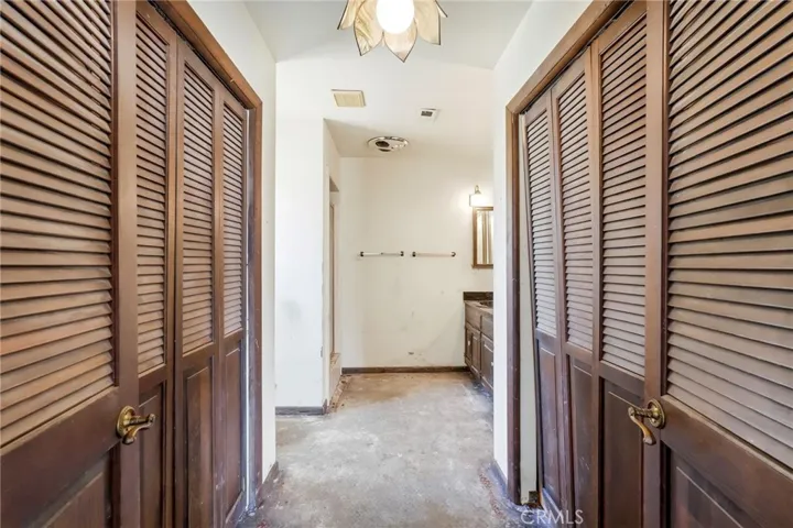 11560 Darling Road, Agua Dulce, California 91390