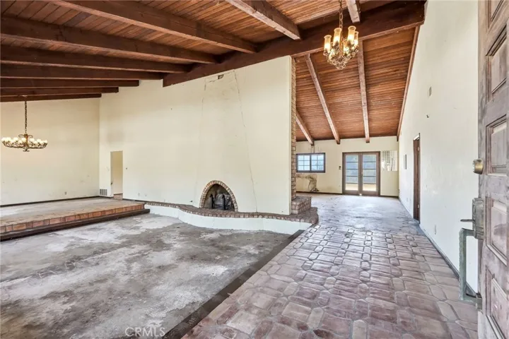 11560 Darling Road, Agua Dulce, California 91390
