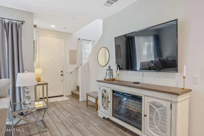 2464 Blossom Ridge Ct Simi-small-016-034