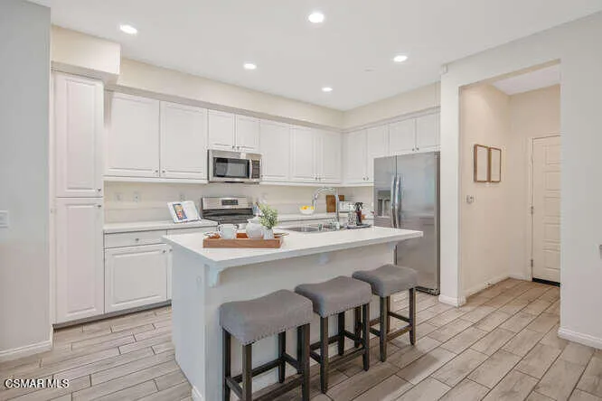 2464 Blossom Ridge Ct Simi-small-018-037