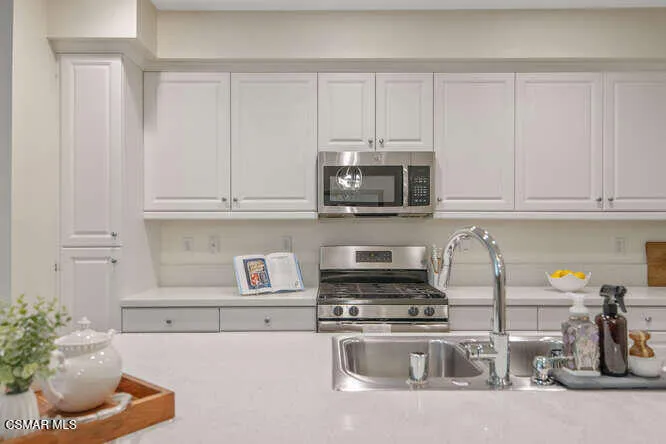 2464 Blossom Ridge Ct Simi-small-022-005